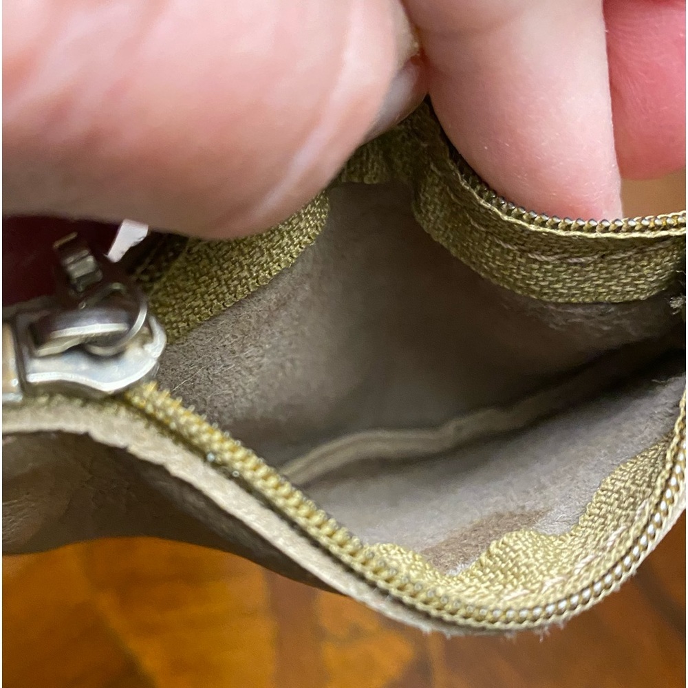 Vintage Tan Leather Coin Change Zippered Purse - Picture 5 of 5
